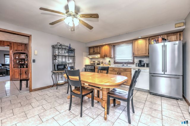 178 South Montowese Street, Branford, CT 06405