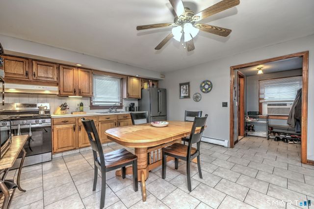 178 South Montowese Street, Branford, CT 06405