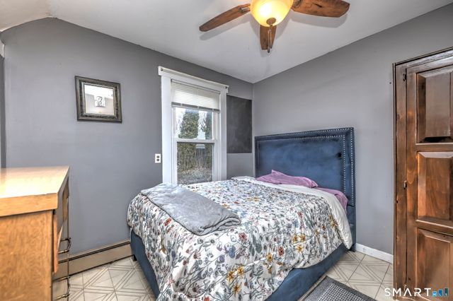 178 South Montowese Street, Branford, CT 06405