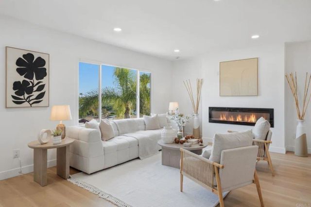 7314 Stanford Avenue, La Mesa, CA 91942