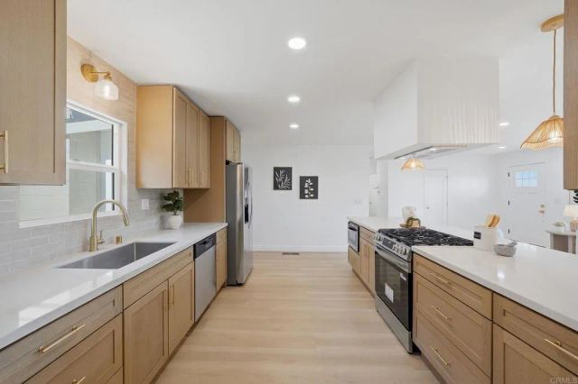 7314 Stanford Avenue, La Mesa, CA 91942