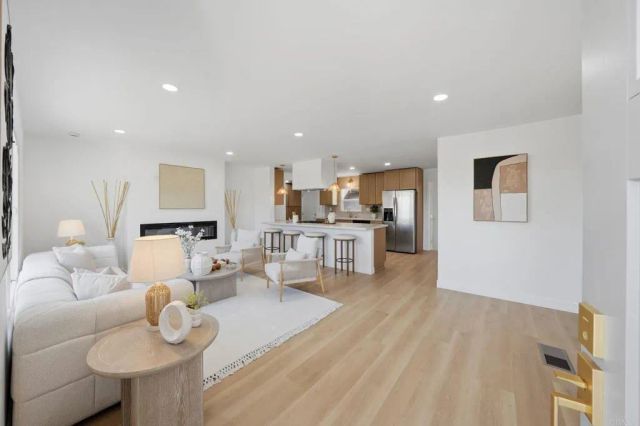 7314 Stanford Avenue, La Mesa, CA 91942
