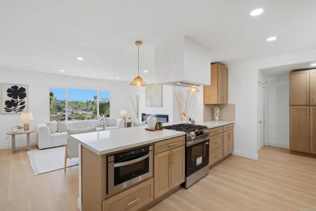7314 Stanford Avenue, La Mesa, CA 91942