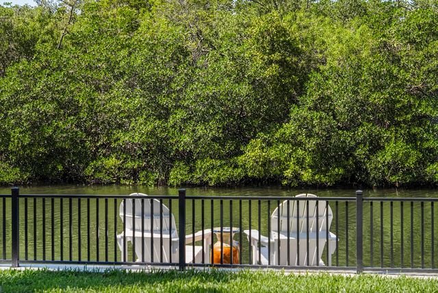 8565 SE Palm Street SE, Hobe Sound, FL 33455