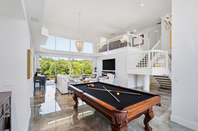 8565 SE Palm Street SE, Hobe Sound, FL 33455