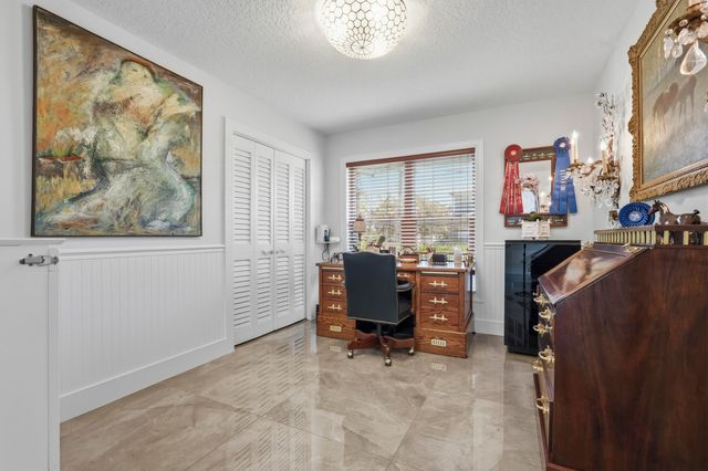 8565 SE Palm Street SE, Hobe Sound, FL 33455