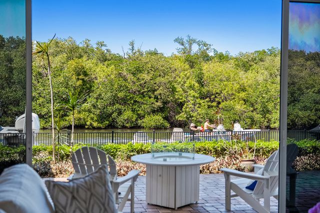 8565 SE Palm Street SE, Hobe Sound, FL 33455