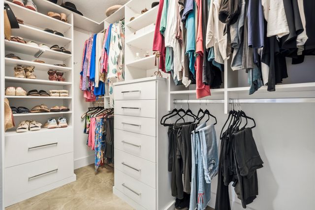 8565 SE Palm Street SE, Hobe Sound, FL 33455