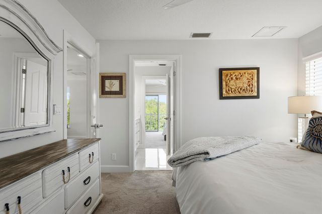 8565 SE Palm Street SE, Hobe Sound, FL 33455