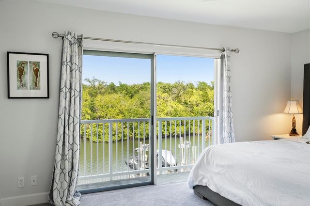 8565 SE Palm Street SE, Hobe Sound, FL 33455