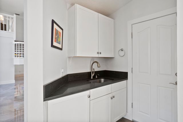 8565 SE Palm Street SE, Hobe Sound, FL 33455