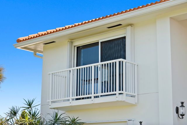 8565 SE Palm Street SE, Hobe Sound, FL 33455