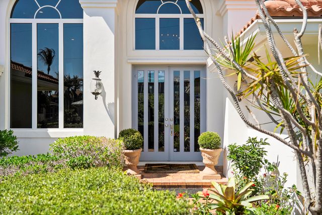 8565 SE Palm Street SE, Hobe Sound, FL 33455