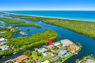 8565 SE Palm Street SE, Hobe Sound, FL 33455