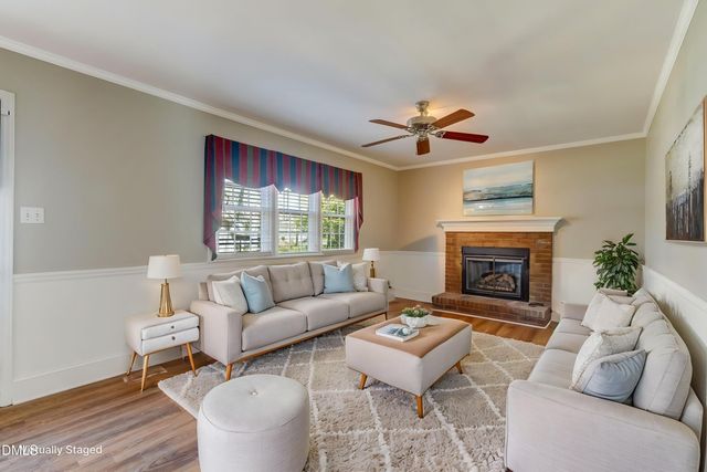 1915 Woodhue Drive, Burlington, NC 27215