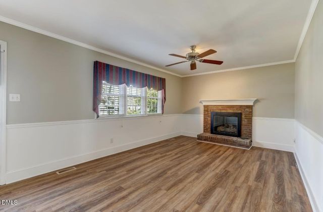 1915 Woodhue Drive, Burlington, NC 27215