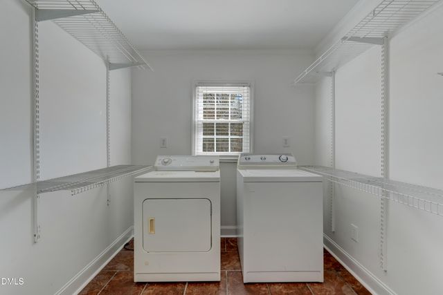 1915 Woodhue Drive, Burlington, NC 27215