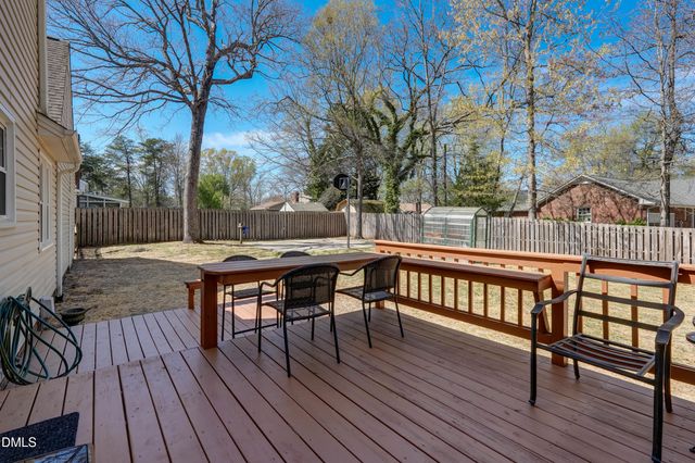 1915 Woodhue Drive, Burlington, NC 27215