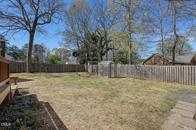 1915 Woodhue Drive, Burlington, NC 27215