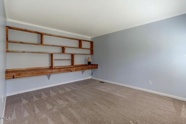 1915 Woodhue Drive, Burlington, NC 27215