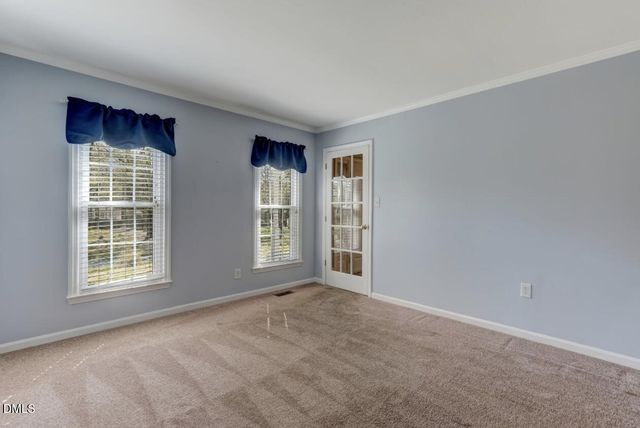 1915 Woodhue Drive, Burlington, NC 27215