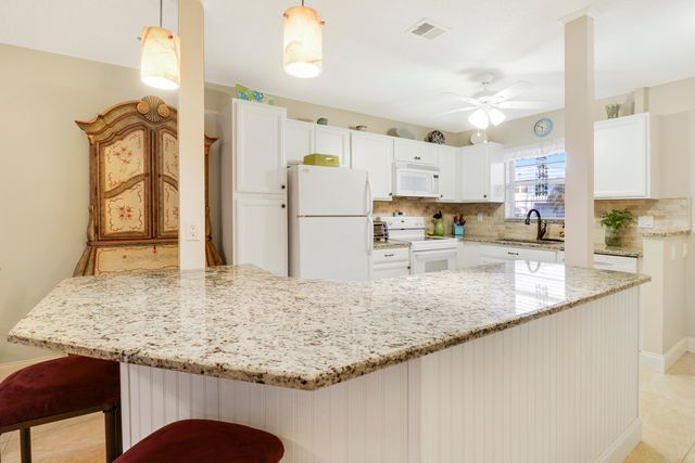 2929 SE Ocean Boulevard 112-2, Stuart, FL 34996