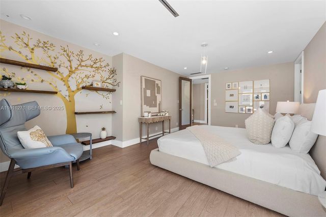 1319 Seminole Drive, Fort Lauderdale, FL 33304