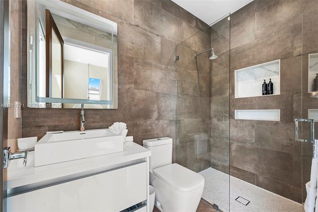 1319 Seminole Drive, Fort Lauderdale, FL 33304