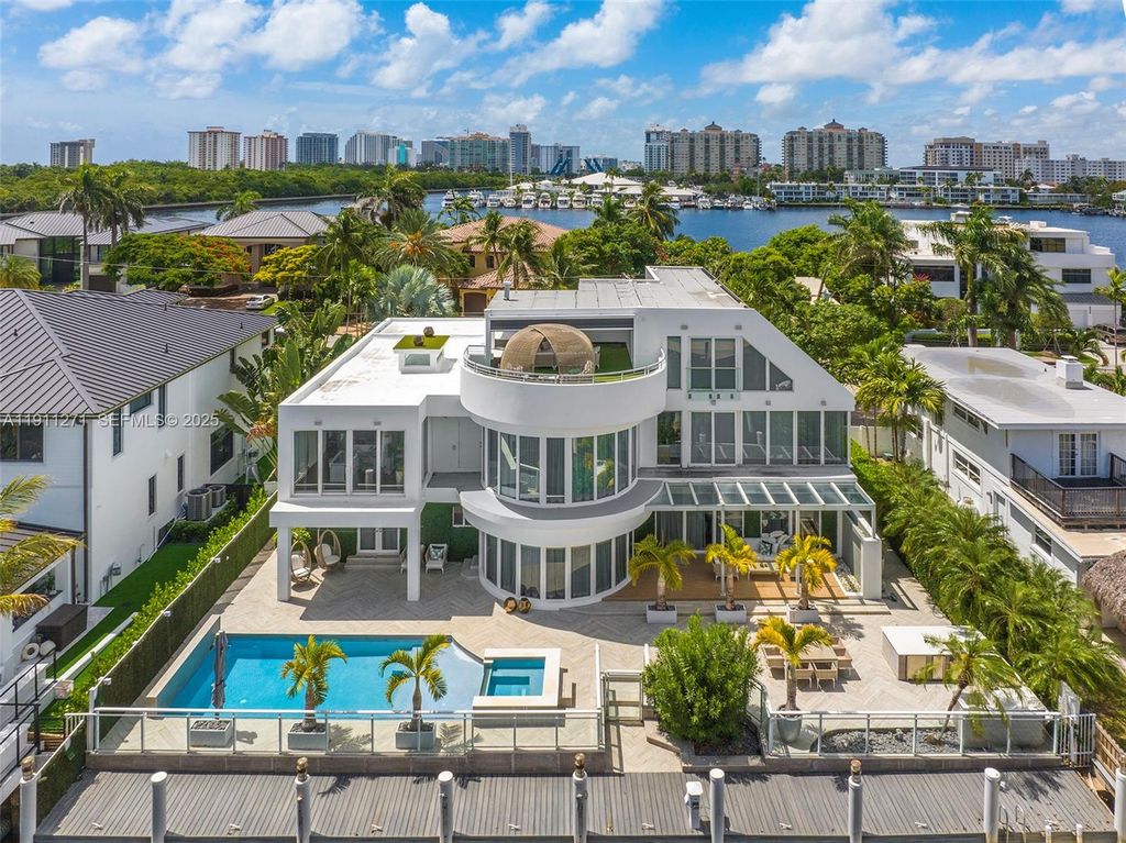 1319 Seminole Drive, Fort Lauderdale, FL 33304