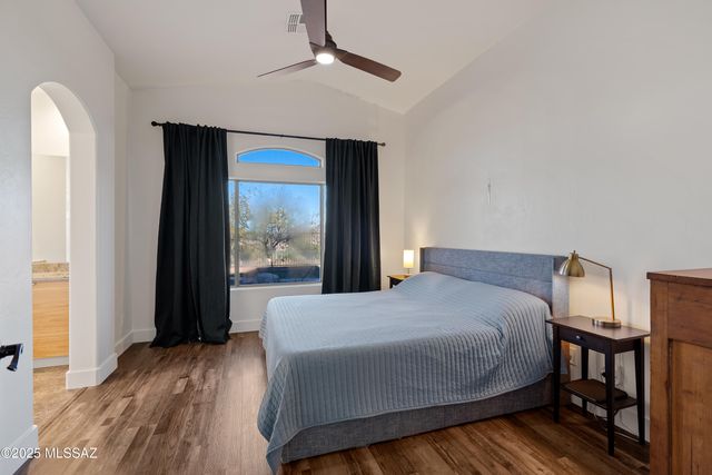 10780 S Piety Hill Drive, Vail, AZ 85641