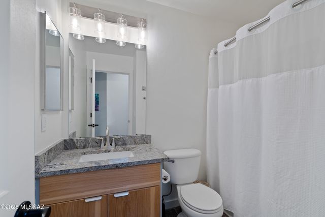 10780 S Piety Hill Drive, Vail, AZ 85641