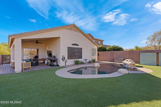 10780 S Piety Hill Drive, Vail, AZ 85641