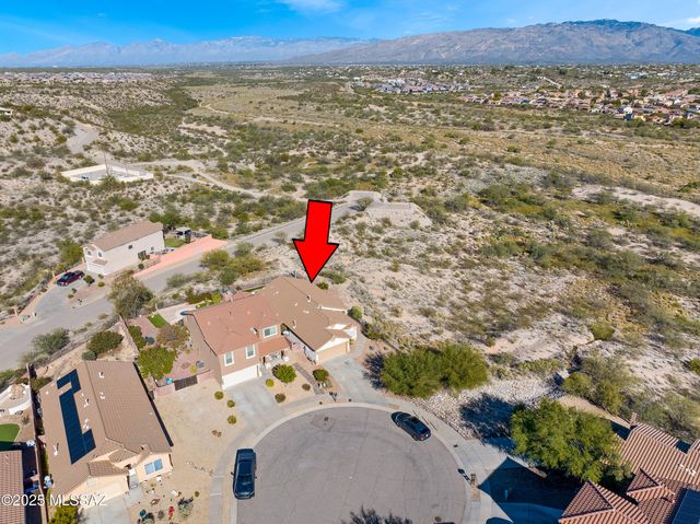 10780 S Piety Hill Drive, Vail, AZ 85641