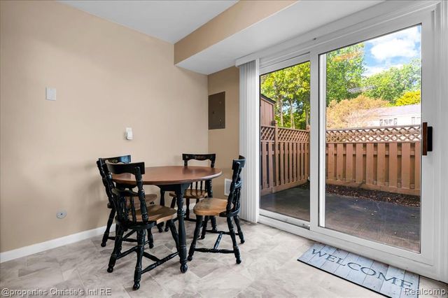 41297 S Woodbury Green Drive, Van Buren Twp, MI 48111