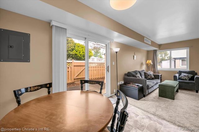 41297 S Woodbury Green Drive, Van Buren Twp, MI 48111