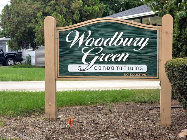 41297 S Woodbury Green Drive, Van Buren Twp, MI 48111