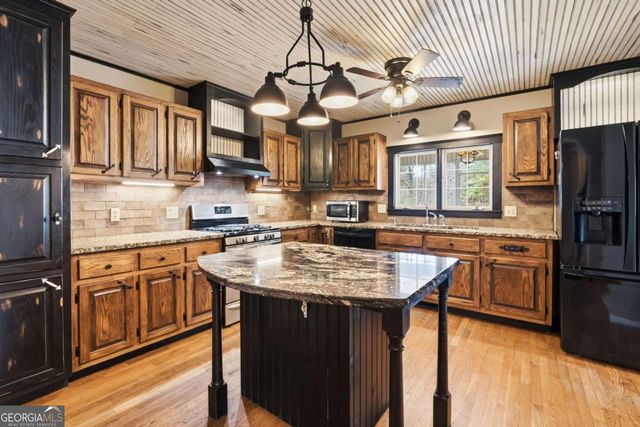 1215 Crossroads Church Road, Ellijay, GA 30540