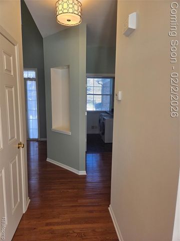 1366 Cartwright Lane, South Lyon, MI 48178