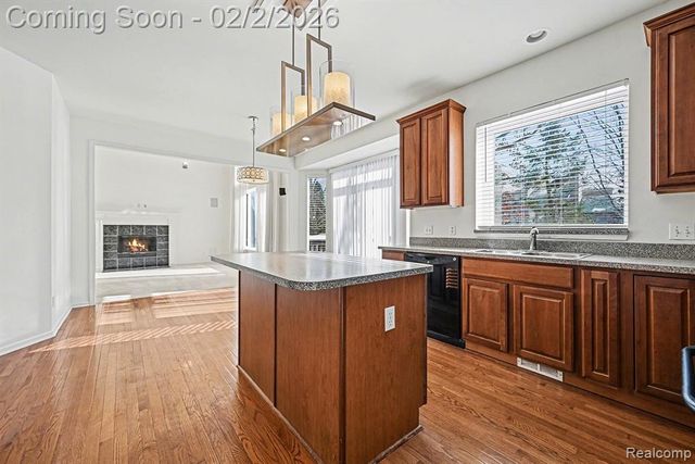 1366 Cartwright Lane, South Lyon, MI 48178