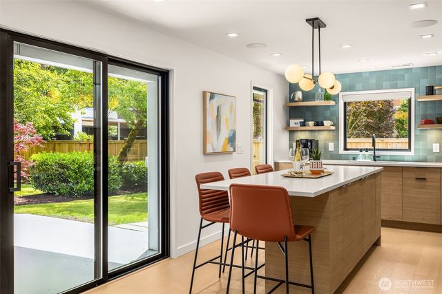 3028 249th Avenue SE, Sammamish, WA 98075