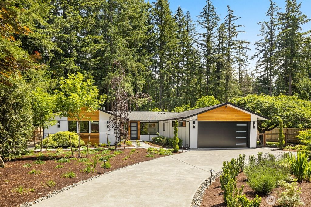 3028 249th Avenue SE, Sammamish, WA 98075