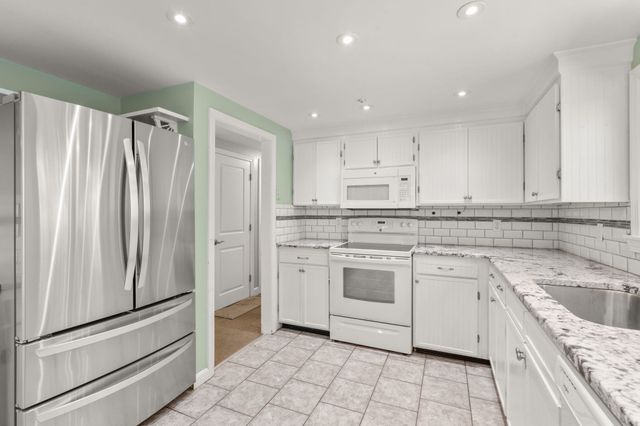 46 Wayne Rd, Bourne, MA 02532