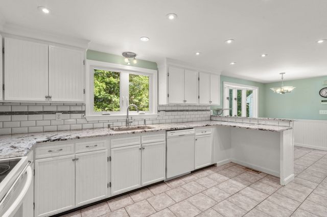 46 Wayne Rd, Bourne, MA 02532