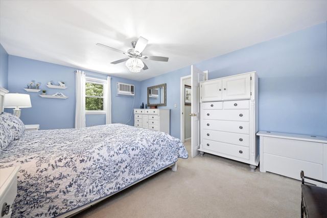 188 Patricia Lane, Manchester, NH 03104