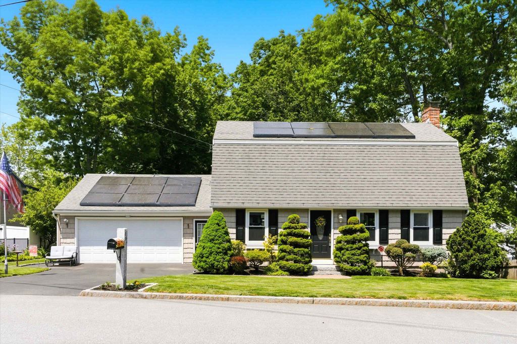 188 Patricia Lane, Manchester, NH 03104