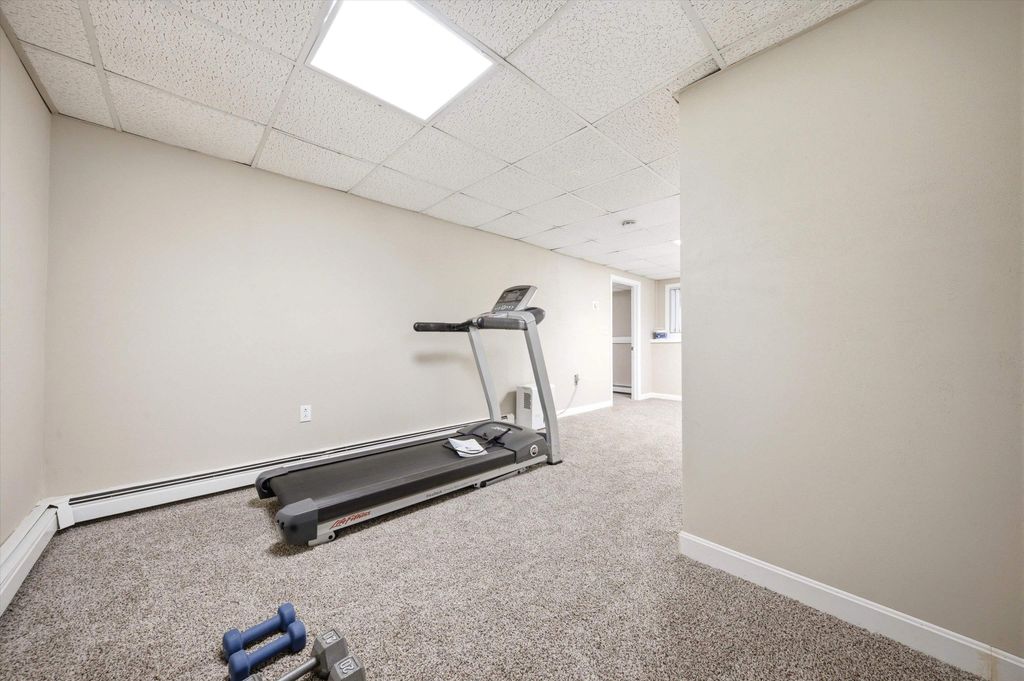 Image 30 of property listing at 188 Patricia Lane, Manchester, NH 03104