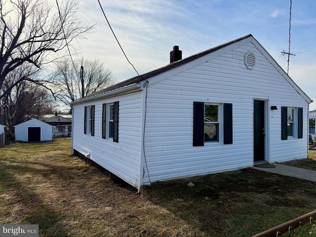 102 LEE ST, Martinsburg, WV 25404