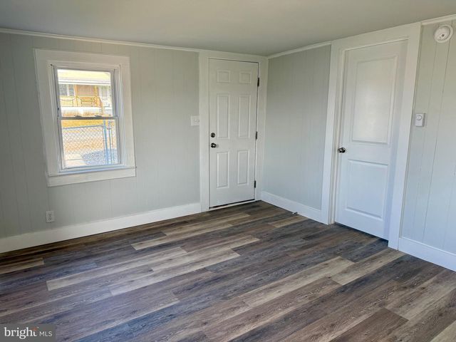 102 LEE ST, Martinsburg, WV 25404