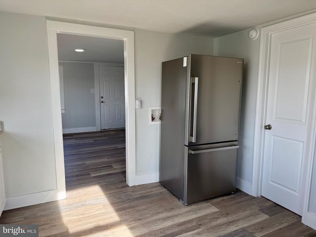 102 LEE ST, Martinsburg, WV 25404