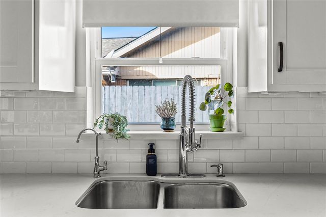 8422 Academy Street, Houston, TX 77025